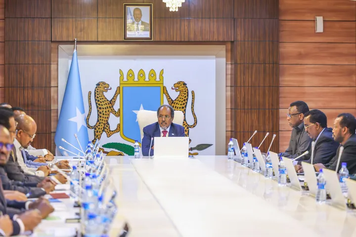 Madaxweyne Xasan Sheekh oo shir-guddoomiyey kulanka Golaha Wasiirrada