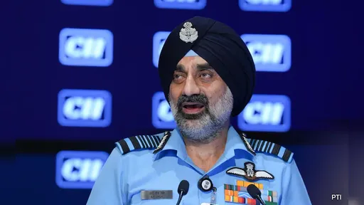 स्वदेशी ड्रोन तकनीक को तेजी से विकसित और सेना में शामिल करने की जरूरत: वायुसेना प्रमुख