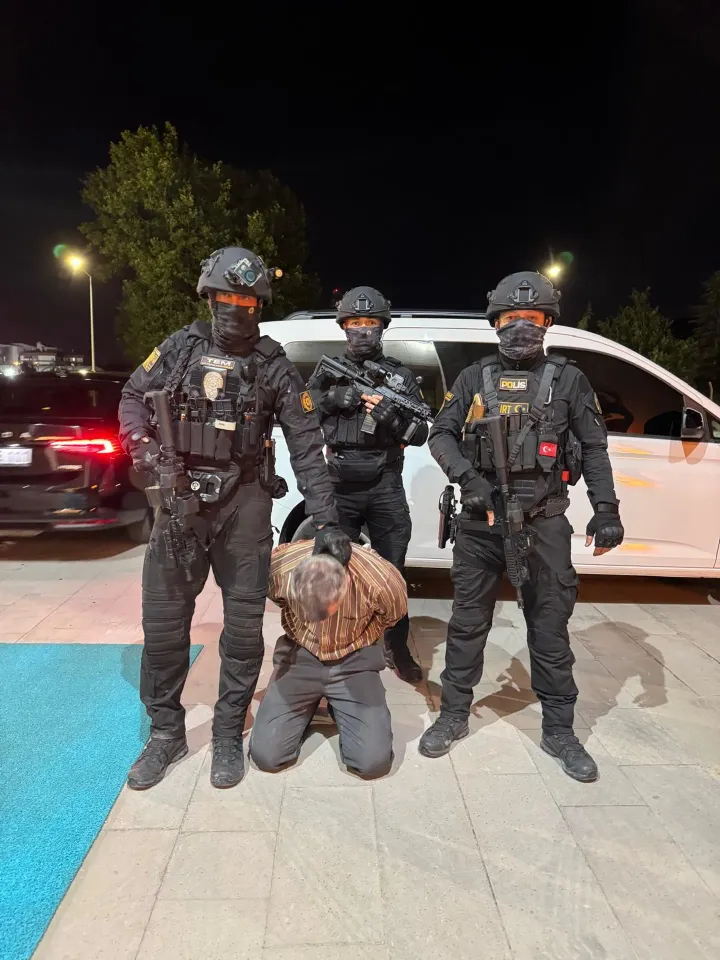 Türkiye nimmt FETÖ-Mitglied fest – Gesucht wegen Attentatsversuchs auf Erdoğan