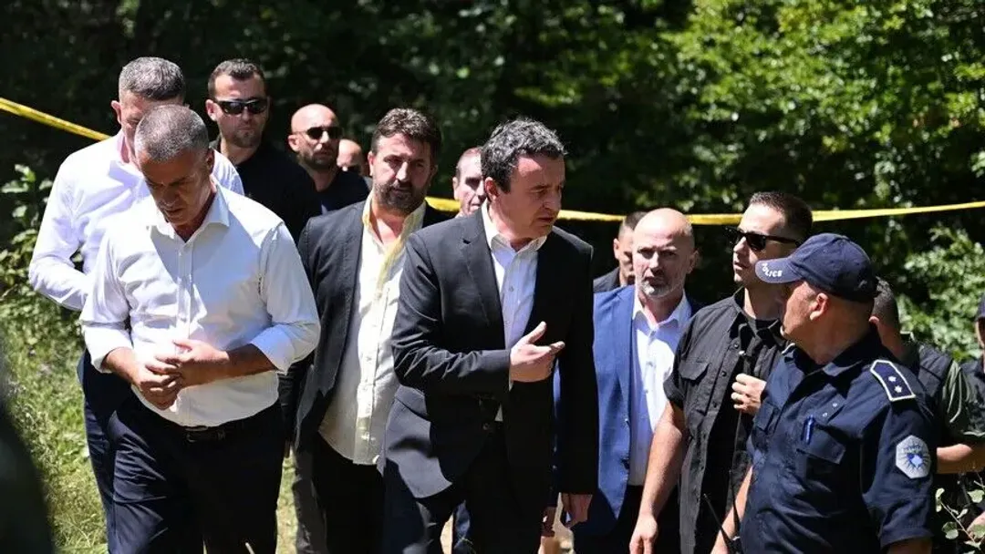 Kurti në Kalludër  kërkon presion ndërkombëtar ndaj Serbisë për hapjen e arkivave të luftës