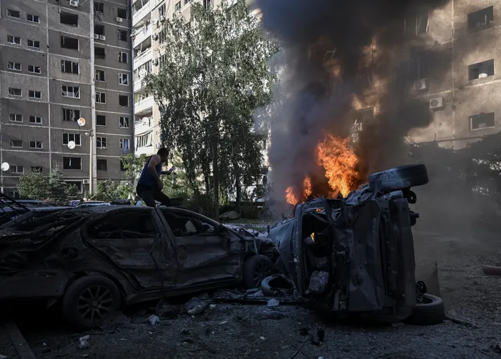 Cross-border strikes kill at least 14 as Russia and Ukraine escalate attacks
