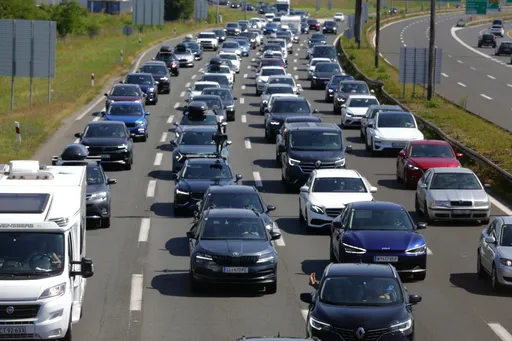 Hrvatska: Na A1 kolona vozila duga 25 kilometara u smjeru Dubrovnika