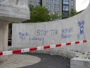 Een verdachte van bekladding Nationaal Monument blijft vastzitten