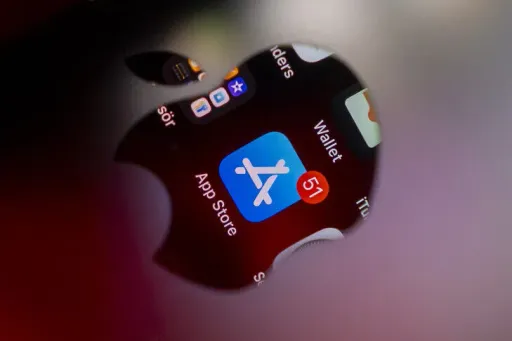 Apple heq përkohësisht Telegramin nga App Store
