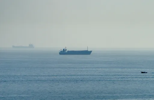Iran, Oman close to agreement on reopening Strait of Hormuz: report