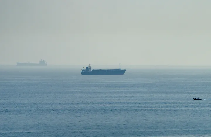 Iran, Oman close to agreement on reopening Strait of Hormuz: report
