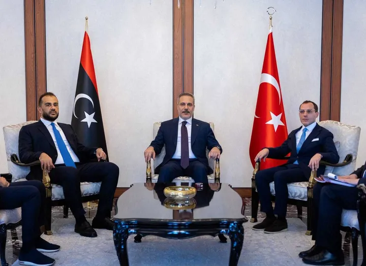 وزير الخارجية التركي يستقبل وفداً أمنياً ليبياً رفيع المستوى في أنقرة