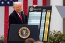 Власти 25 штатов подали в суд на Трампа