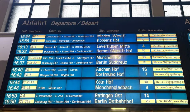 Erneut fast jeder zweite Fernzug im Juli unpünktlich