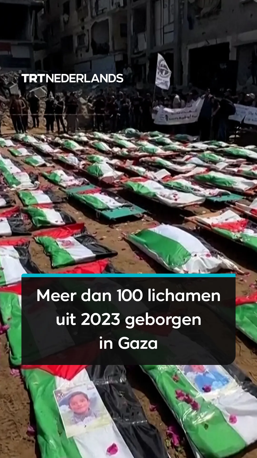 Massale begrafenis in Gaza-stad na berging van meer dan 100 lichamen uit 2023