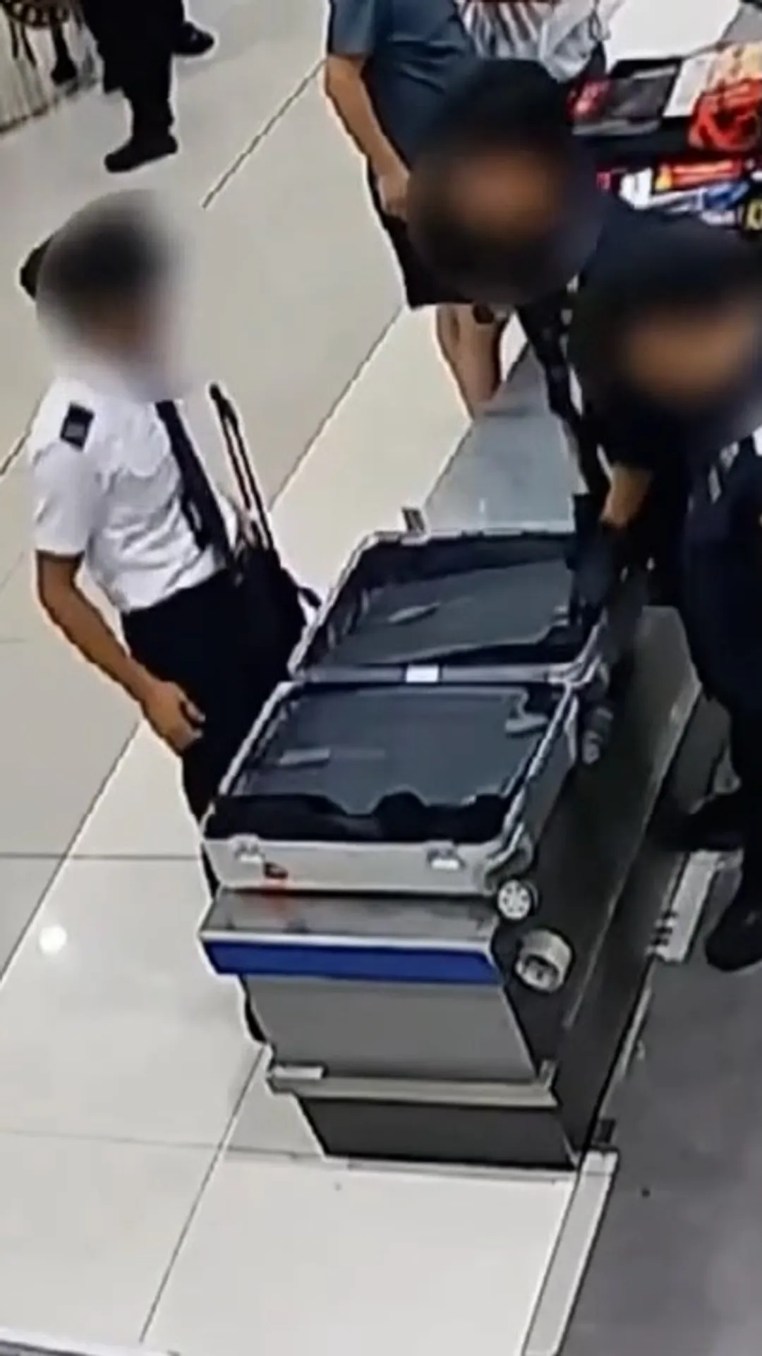 Bea Cukai rilis CCTV kopilot Malaysia yang selundupkan 26 kg ekstasi