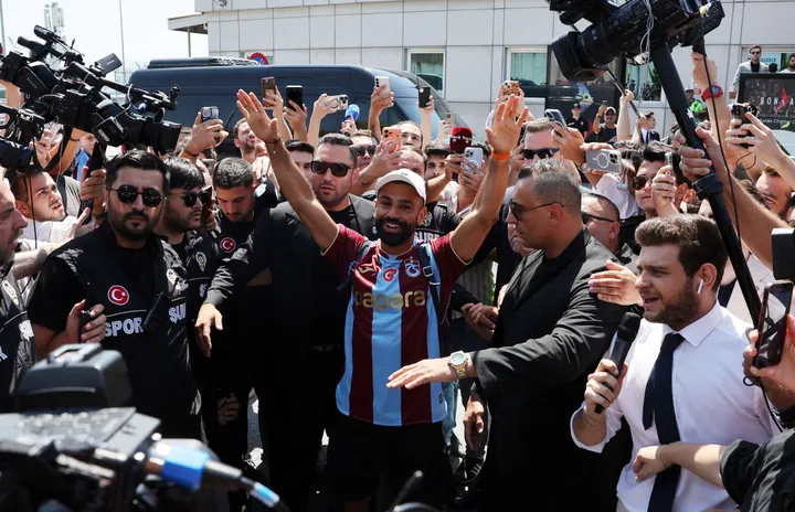 Mohamed Salah arrives in Türkiye, tells Trabzonspor fans 'see you very soon' amid transfer talks