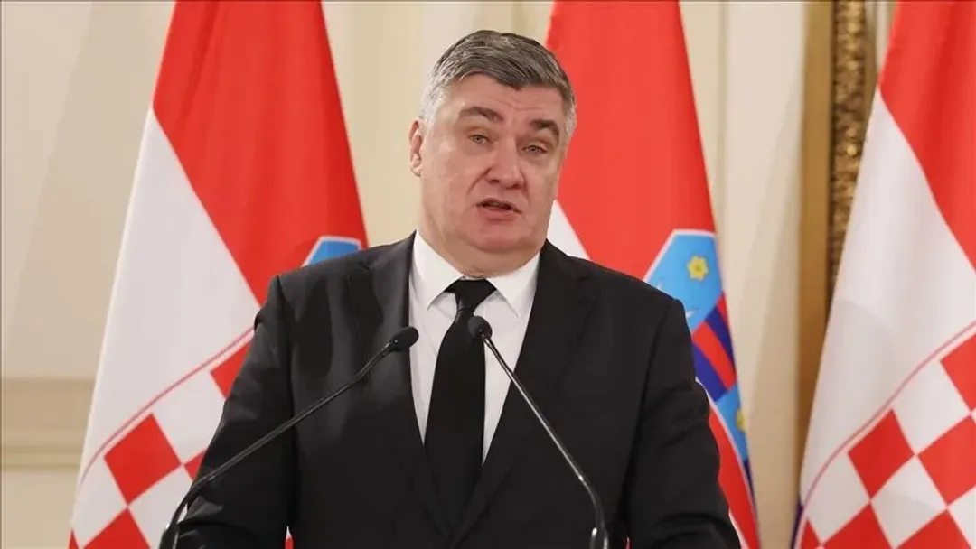 vuciq-mbledh-aleatet-pro-ruse-ne-shtepine-e-tij-bashkon-rrjetin-politik-te-botes-serbe