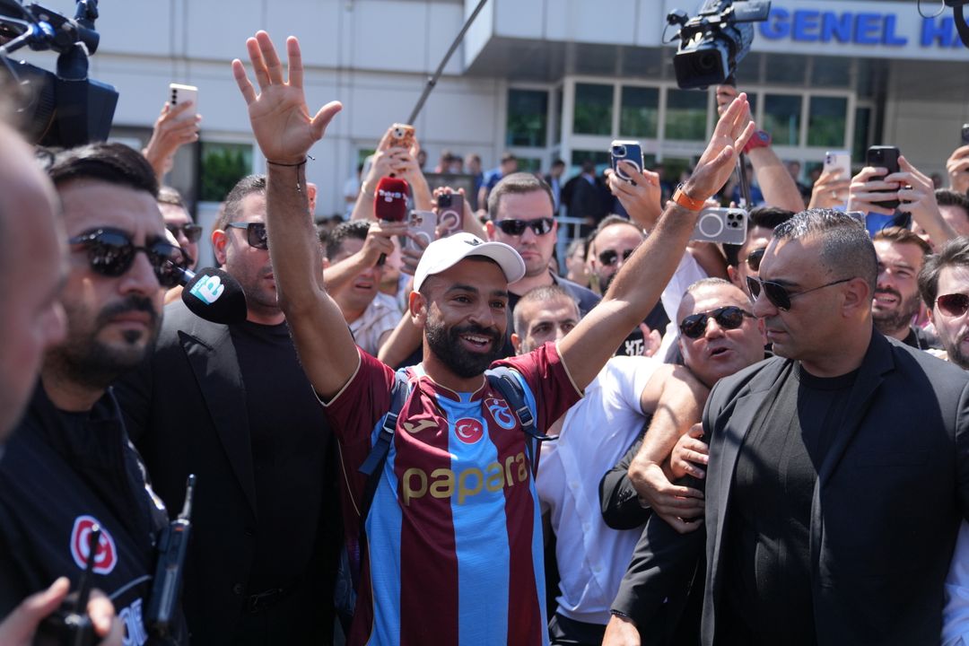 Mohamed Salah mes bisedimeve për transferim drejtuar tifozëve të Trabzonsporit   Shihemi shpejt 