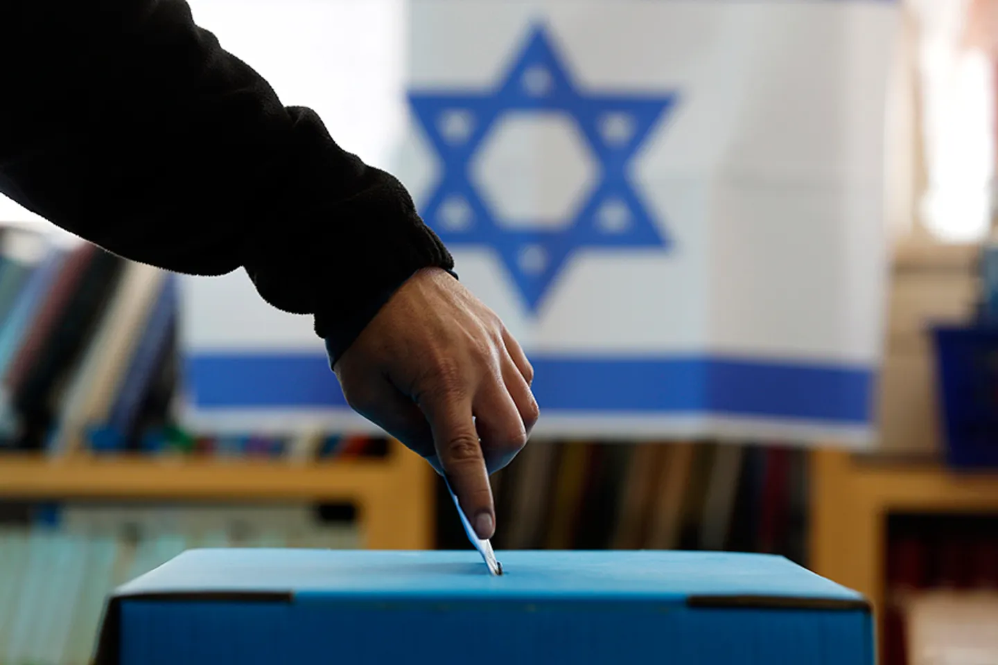 מחיקת תושבים מחוץ לגבולות: הסערה האלקטורלית שמסעירה את הרחוב הישראלי