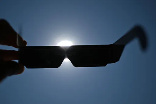 Spektakuläres Himmelsschauspiel: Sonnenfinsternis in Europa