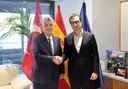 Vicepresidente de España recibe al ministro de Comercio de Türkiye para fortalecer lazos económicos