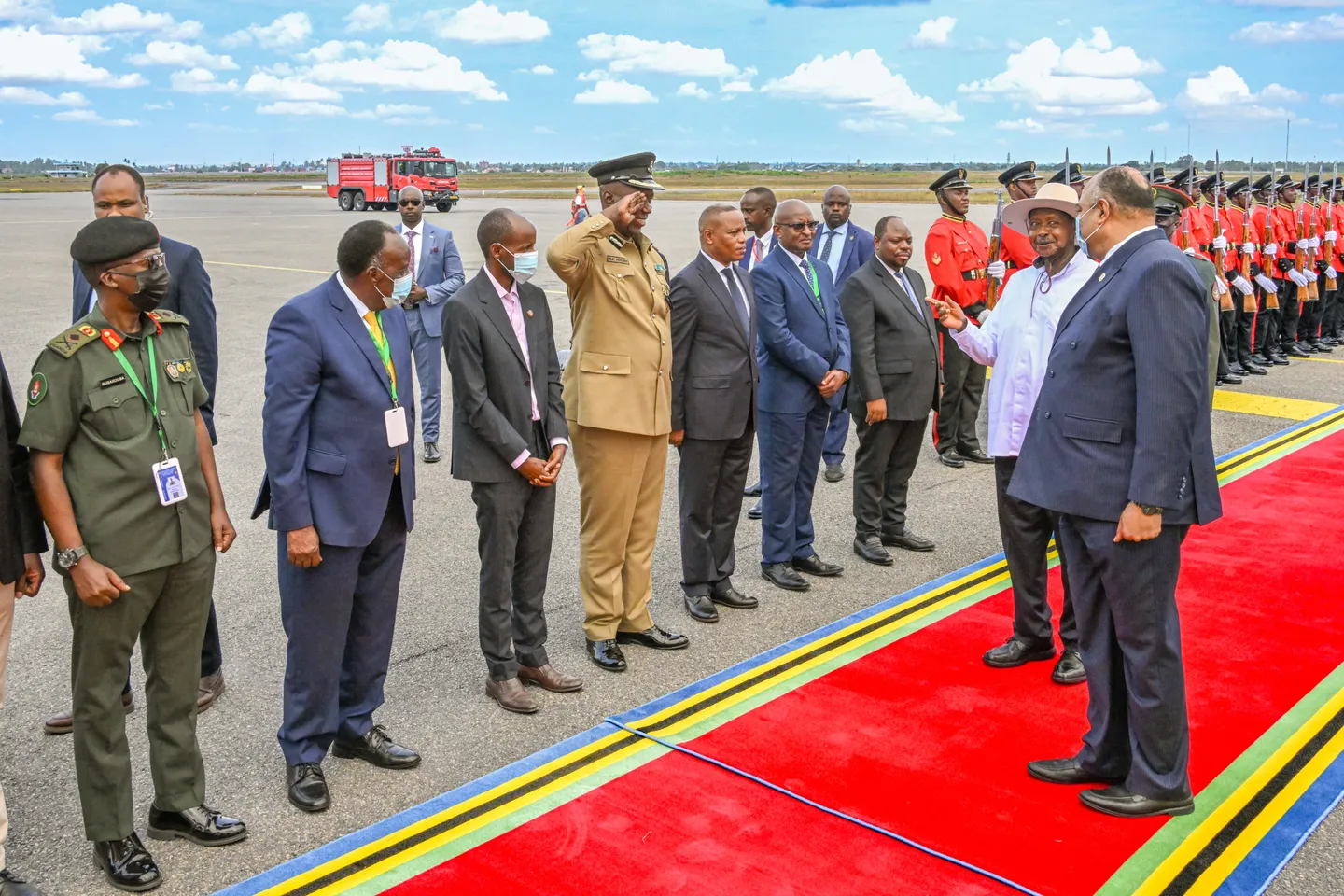 Rais Museveni wa Uganda awasili Tanzania kwa ziara ya kazi