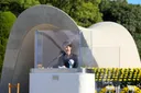 Japan PM stops short of explicit pledge to maintain non-nuclear principles