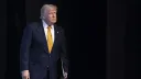 Trumpi paralajmëron ndjekje penale për personat që zbulojnë informacione