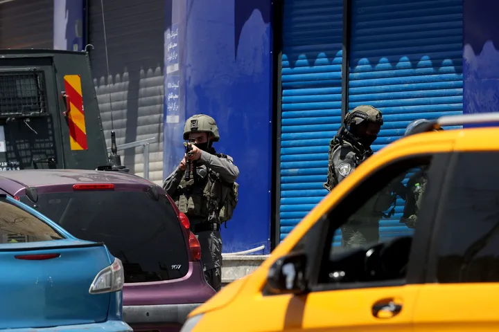 Israeli forces carry out second day of attacks on Qalandia camp near occupied East Jerusalem