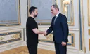Зеленский поблагодарил Баку за помощь Украине