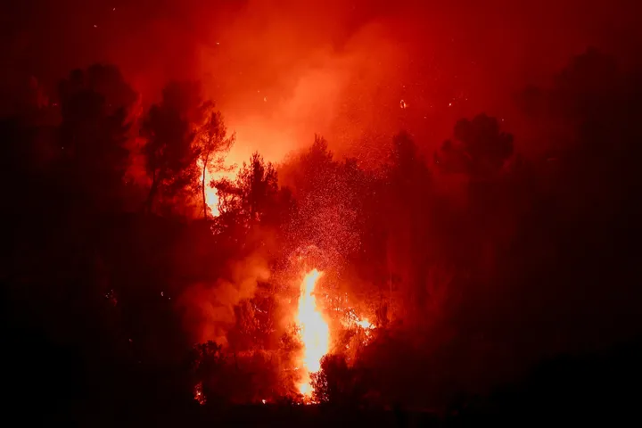 France places three southeastern areas on highest wildfire alert amid heatwave