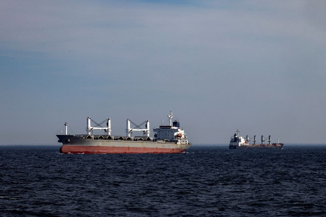 Sulmet ruse dhe ukrainase në Detin e Zi po pengojnë furnizimet globale me drithëra