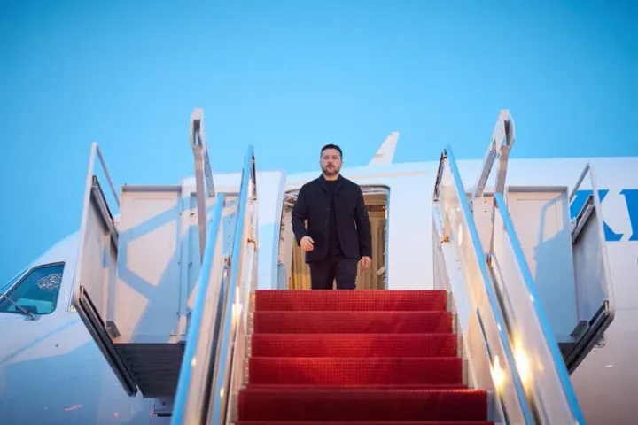 Zelenskyy mbërrin në Serbi në vizitën e parë në vend