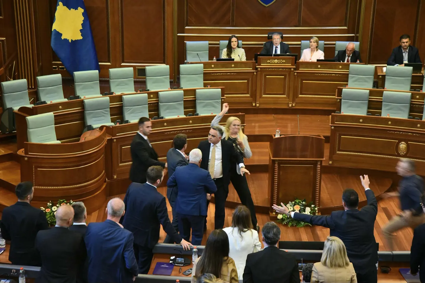 Dështon konstituimi i Kuvendit të Kosovës, Kurti kërkon përsëri kohë shtesë për marrëveshje politike
