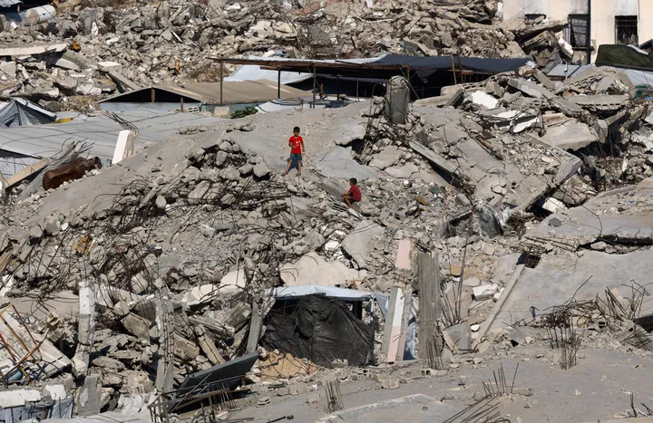 انتشال رفات 19 فلسطينياً من غزة وإصابة 9 آخرين بنيران جيش الاحتلال وسط ارتفاع حصيلة حرب الإبادة