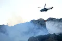 Lufta me zjarret në Shqipëri: 34 vatra të raportuara në 24 orë, gjashtë mbeten aktive