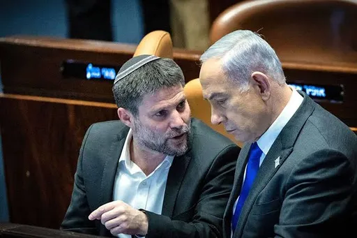 קרעים בממשלת הכיבוש: עימותים סוערים בקבינט סביב ההסדר בעזה והתוקפנות בלבנון