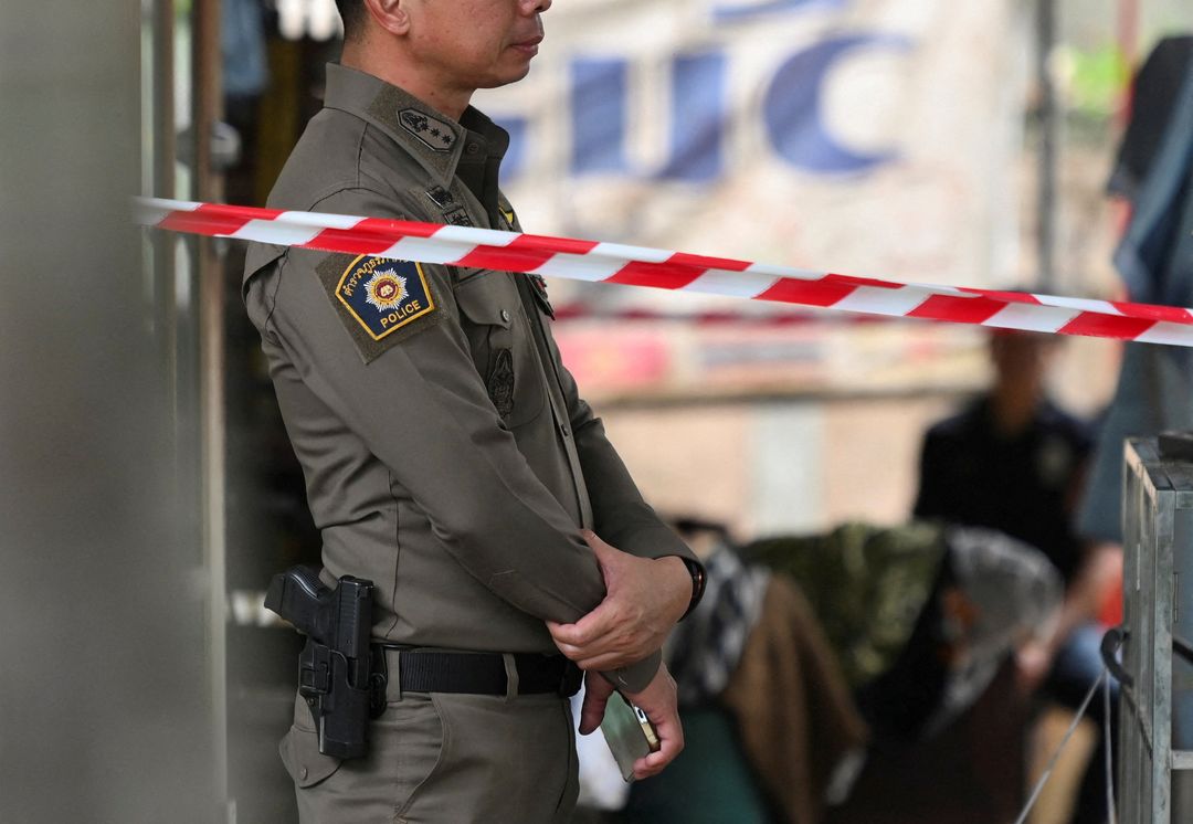 Thai police arrest 12 South Koreans in voice phishing call centre raid
