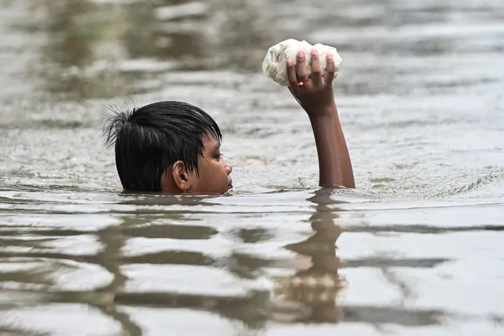 12 killed, 8 missing in Philippines after floods, landslides