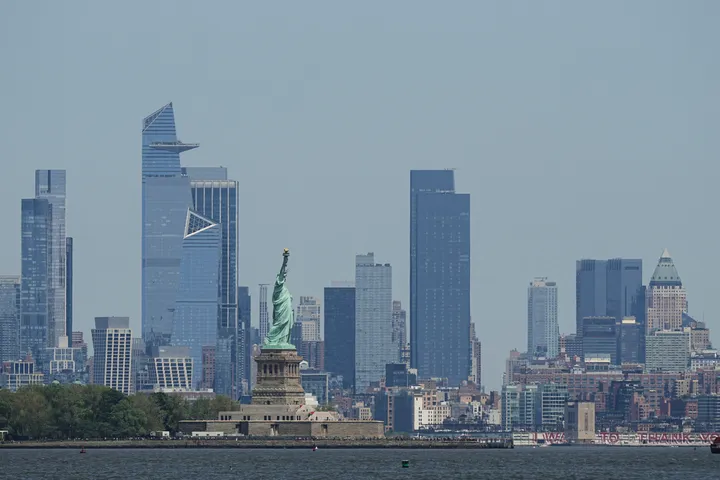 Mother and baby die as boat capsizes in New York close to Statue of Liberty