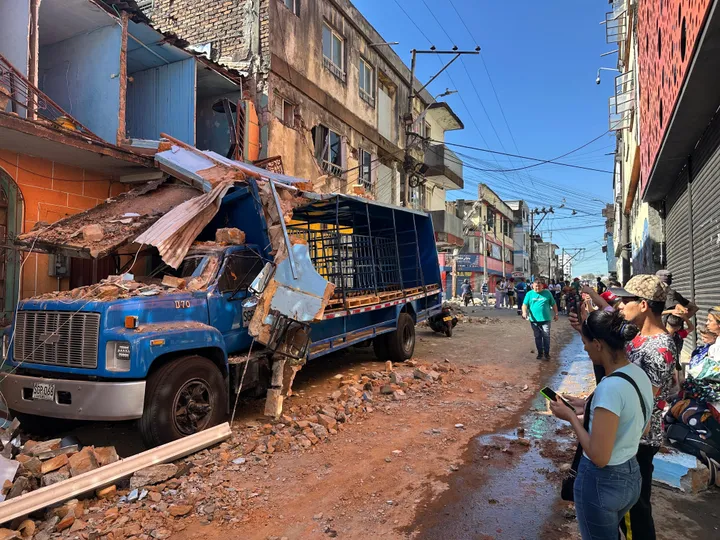 كولومبيا.. عشرات القتلى جراء زلزال بقوة 7.4 درجة ضرب غربي البلاد