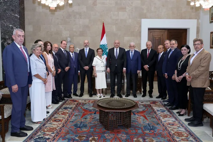 عون: المفاوضات مع إسرائيل تحقق تقدماً واعتداءاتها على لبنان انحصرت منذ توقيع الاتفاق