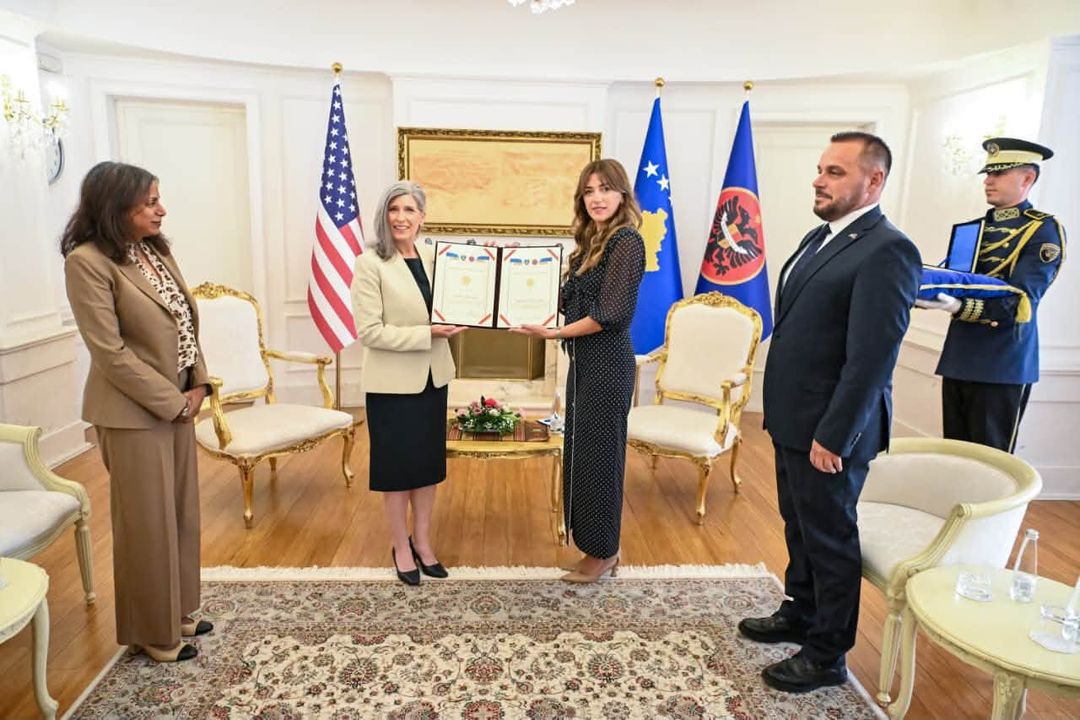 Haxhiu dhe KFOR i theksojnë rëndësinë e partneritetit Kosovë ShBA në siguri