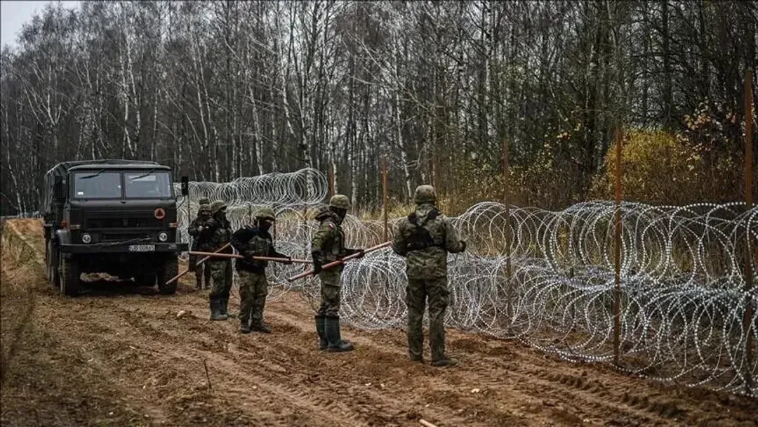 Letonia zbulon një tunel të dyshuar për kalimin e migrantëve në kufirin me Bjellorusinë
