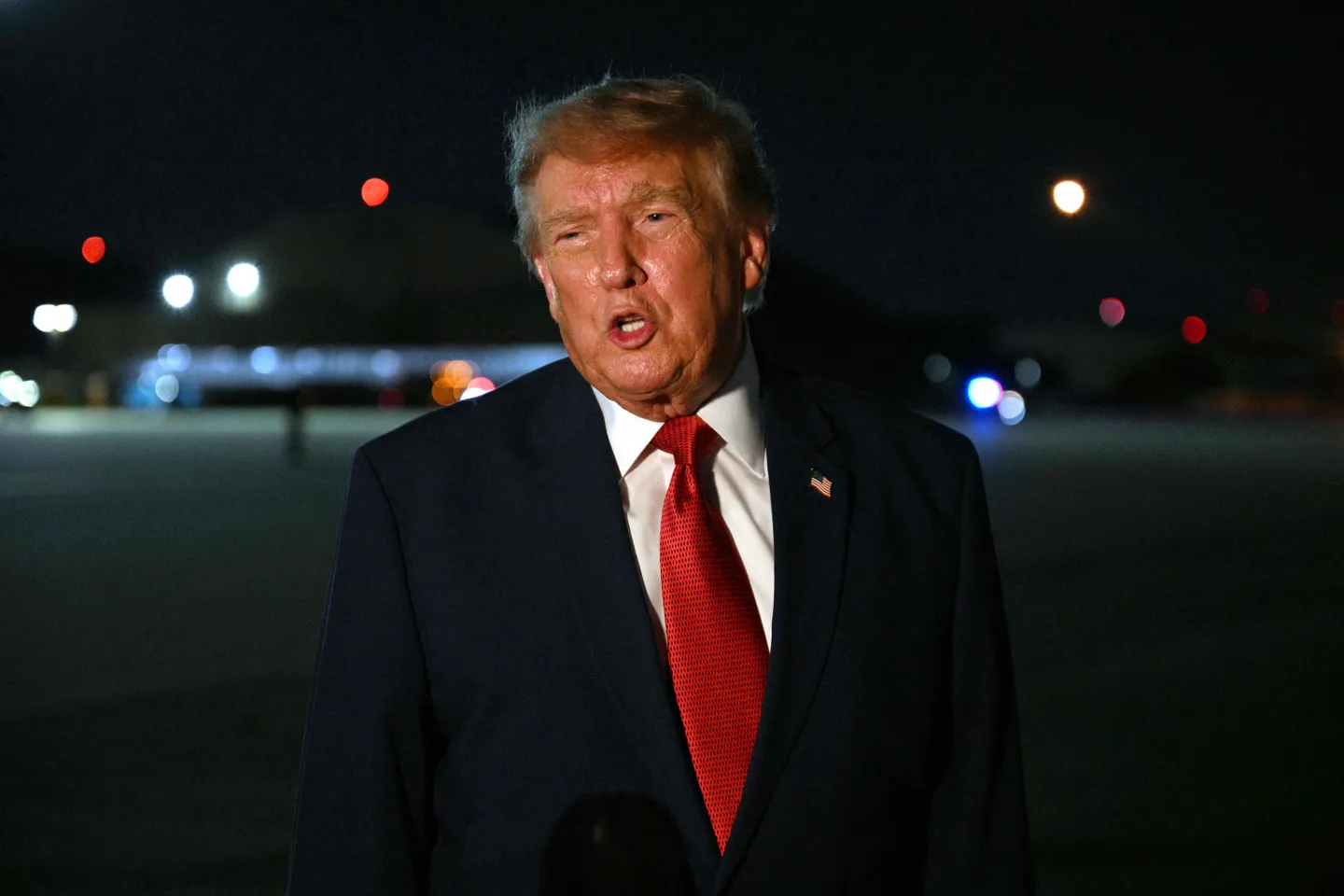 Трамп: Имаме целосна контрола врз Ормутскиот Теснец