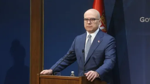 Vučević odgovorio Spajiću: Srbija ne prodaje oružje ni Rusiji ni Ukrajini