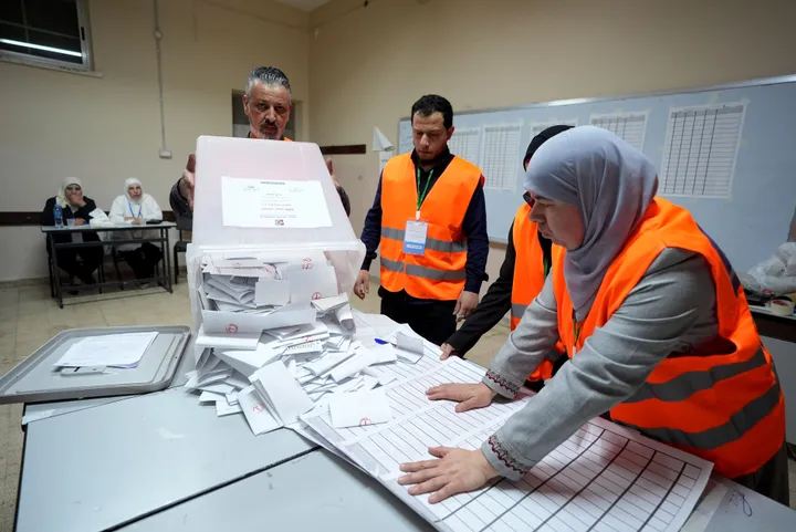 Le Hamas appelle les Palestiniens à s'inscrire aux élections législatives