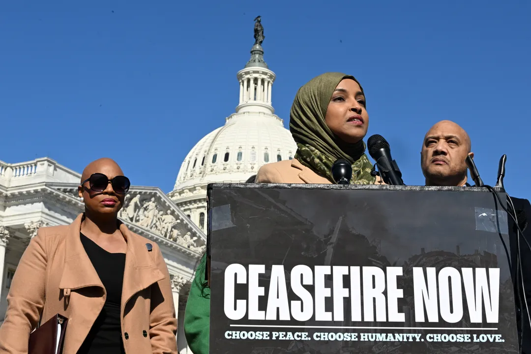 Ilhan Omar remporte la primaire démocrate dans le district du Congrès du Minnesota