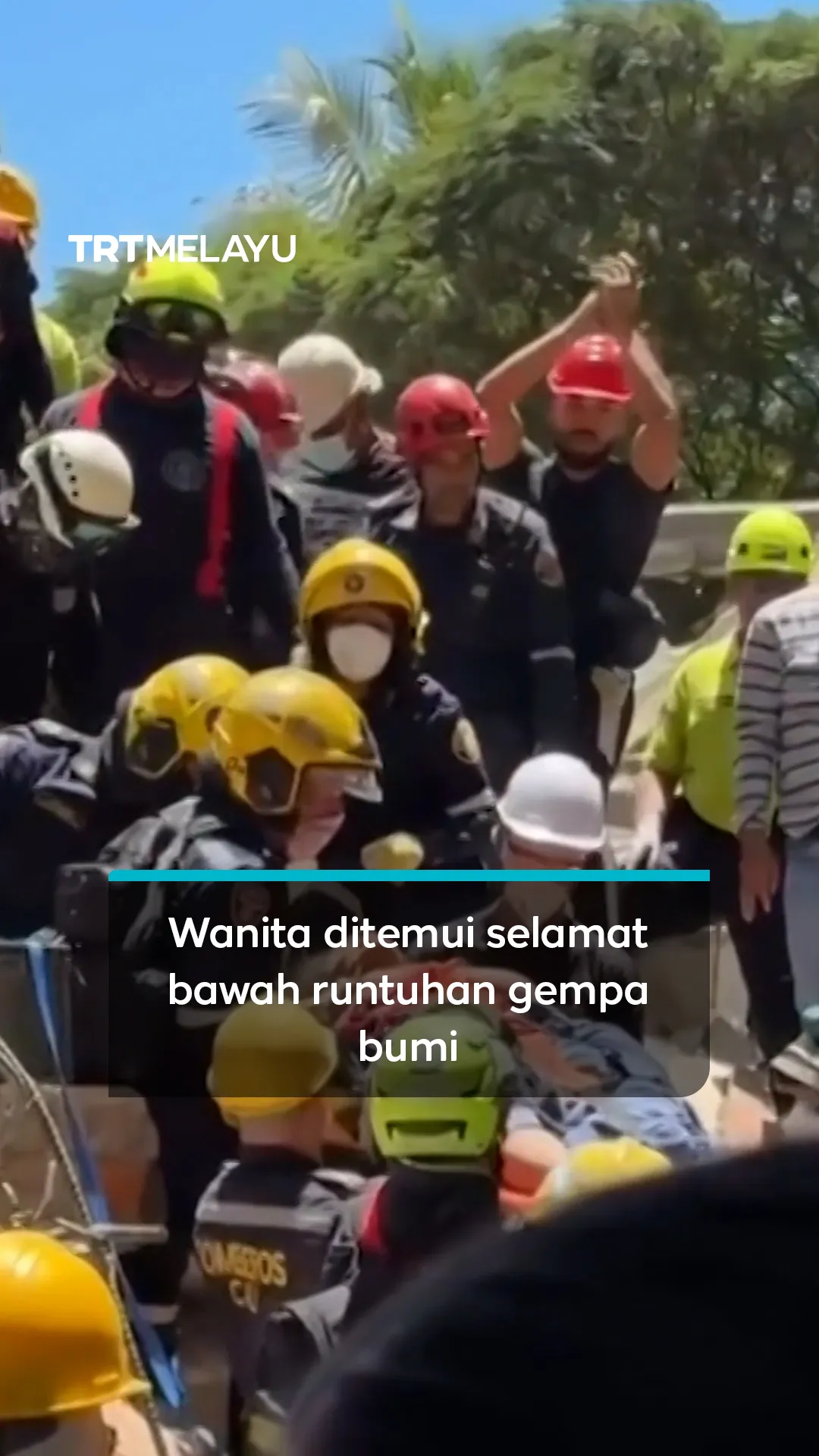 Wanita ditemui selamat bawah runtuhan gempa bumi