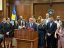 Kosovë, dy parti opozitare kërkojnë vazhdimin e seancës në Kuvend