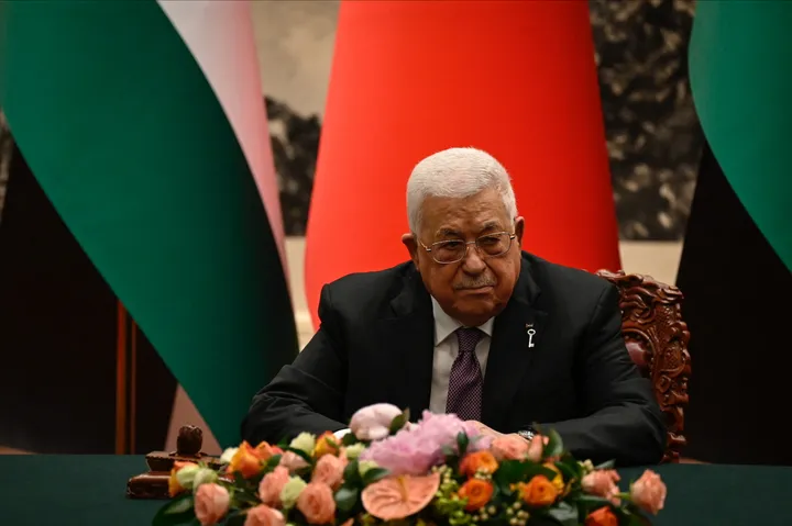 Президент Палестины прибыл в Анкару