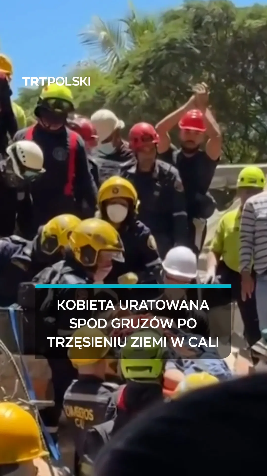 Kobieta uratowana spod gruzów po trzęsieniu ziemi w Cali