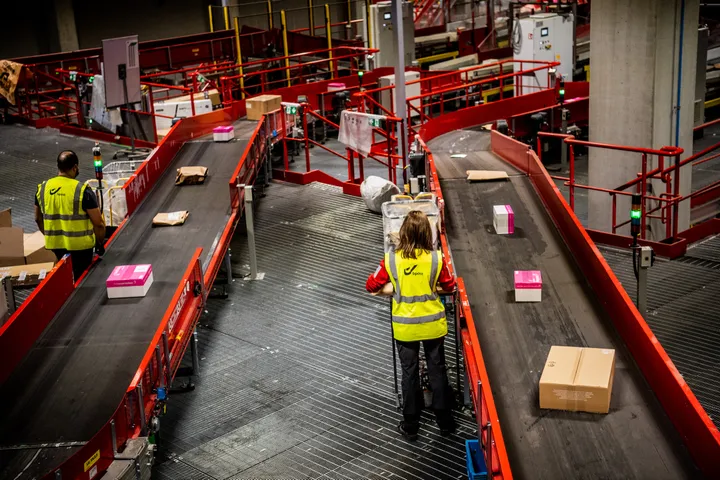 België haalt 42,5 miljoen euro op dankzij nieuwe pakketbelasting op zendingen van buiten de EU