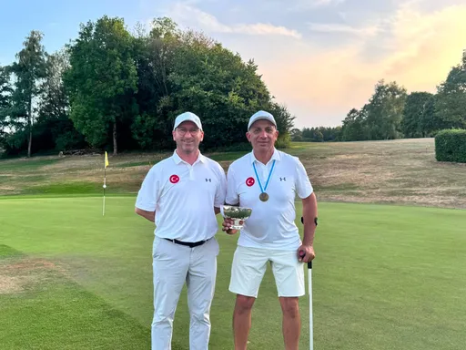 Türkischer Nationalspieler gewinnt Bayerische Para-Golf-Meisterschaft